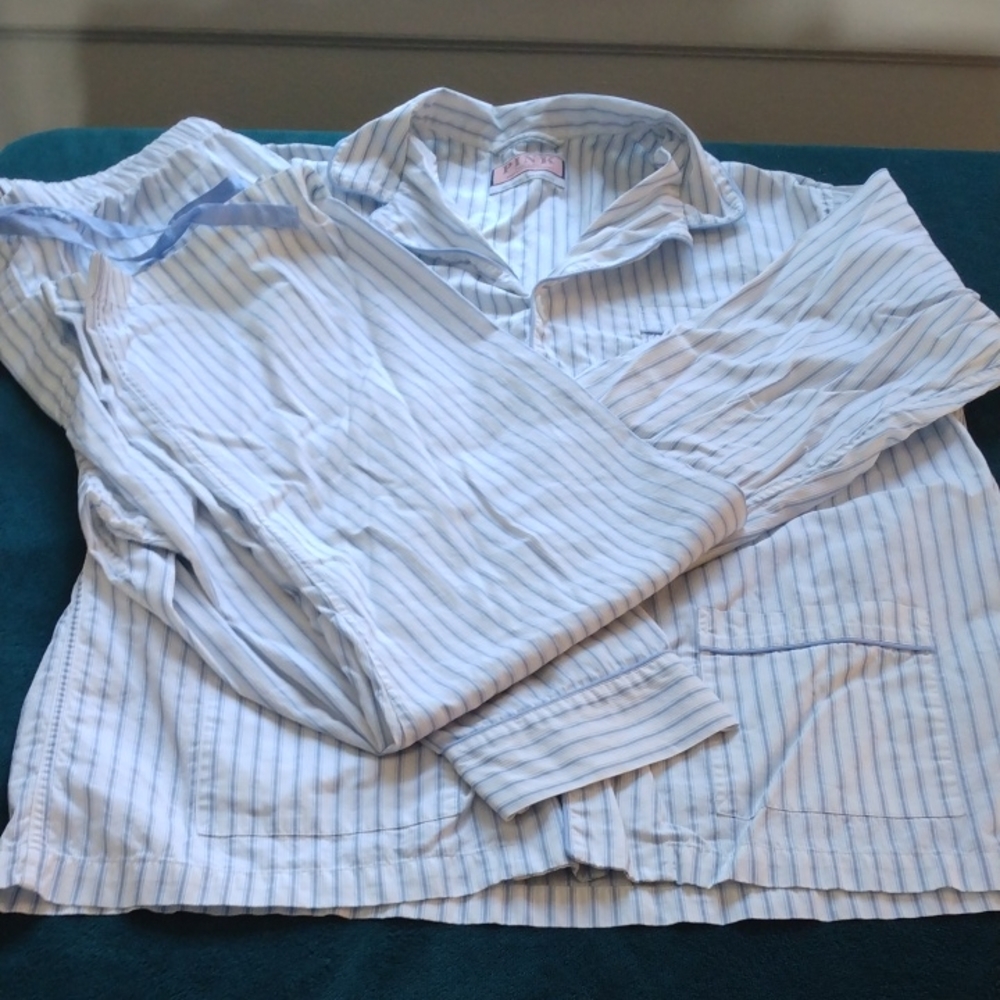 Thomas Pink White w/Blue Stripes Classic Cotton Gentleman's Pajama Set (Large)